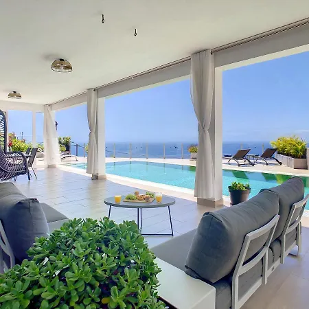 Palmera By Lovelystay Villa